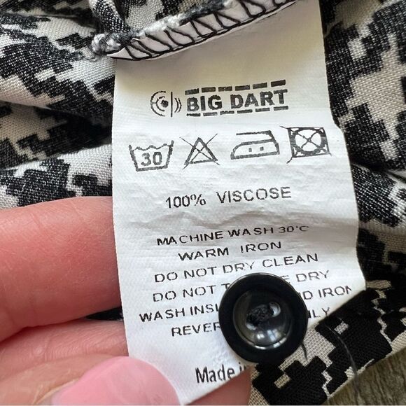 Big Dart Button Down Black and White Houndstooth Shirt Women’s Size Medium UK 12 - Picture 9 of 9